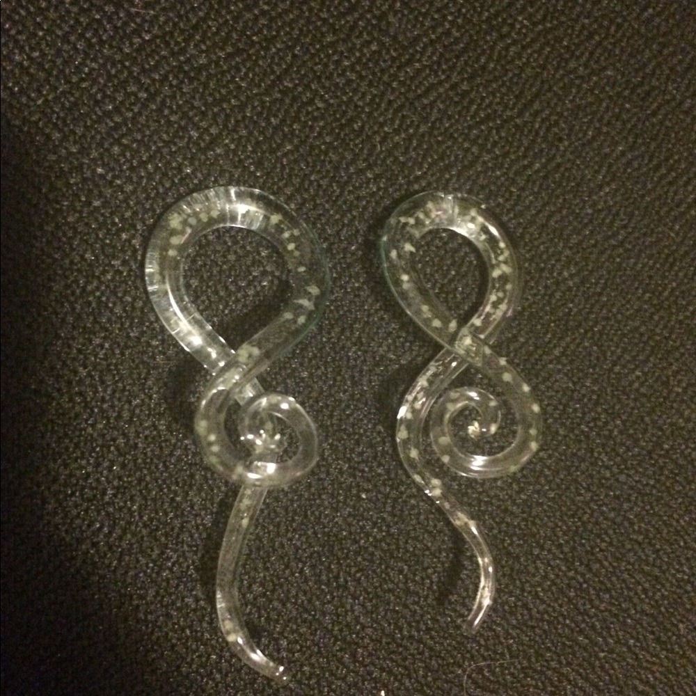 Glass spiral gauges